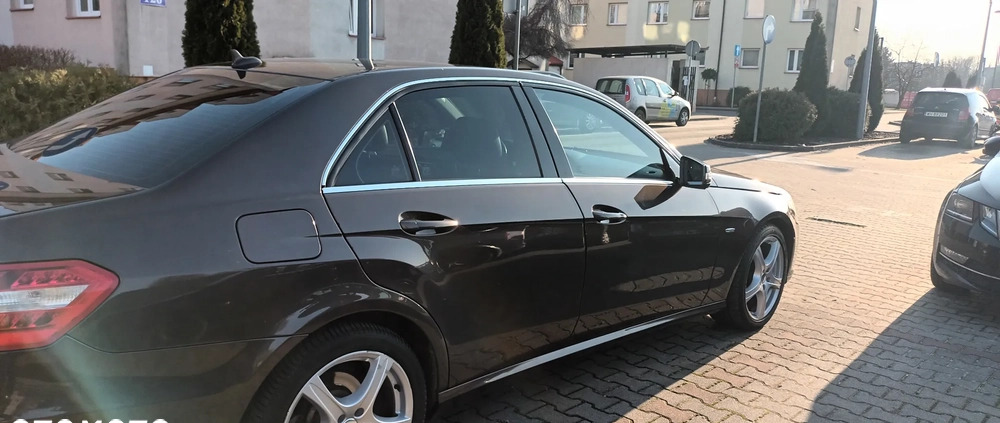 Mercedes-Benz Klasa E cena 37900 przebieg: 335000, rok produkcji 2011 z Warszawa małe 742